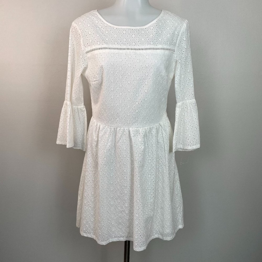 JACK BB‎ Dakota Dress 6 White Eyelet Bell Sleeve Fit & Flare Women's NWT